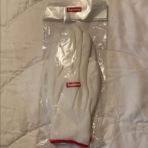 Supreme - Rubberized Gloves